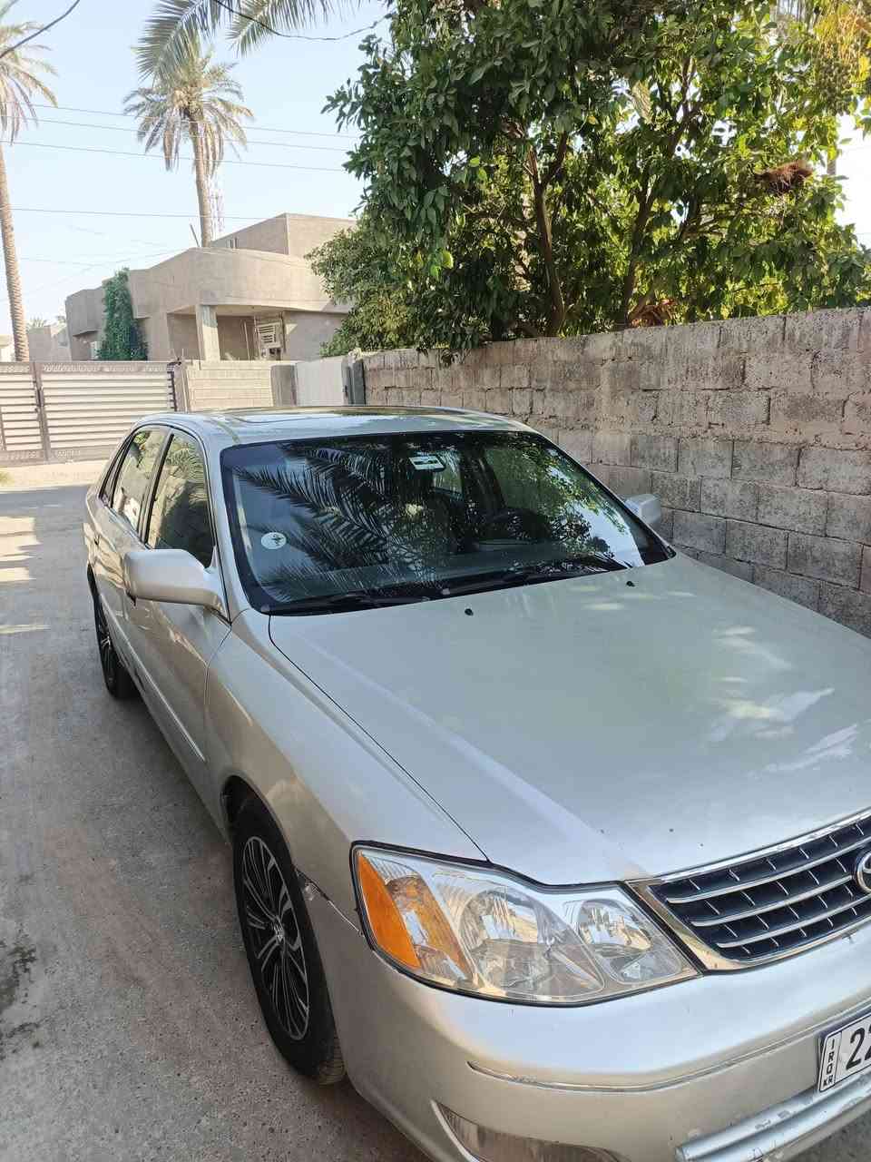 🚗 تويوتا أفلون موديل2000 (امريكي) - للبيع 🚗
السيارة نظيفة جداً وجاهزة 
🔹 المواصفات العامة:
الموديل: 2000.
المحرك والكير: بحالة ممتازة (جديد).شرط 
الرقم: شمالي  تحويل مباشر، باسمي ثاني تحويل).
الوضعية القانونية: مفحوصة حاسبة عامة في كل محافظات العراق (سليمة تماماً من السرقة أو الحجز).
🔹 الوضع الميكانيكي والكهربائي:
التبريد : تبريد ثلج .
الكهربائيات: مكفولة بالكامل، جميع الكيجات والأنظمة شغالة.
التخم إطارات: جديد بالكامل مع ويل كب جديد.
الحدادية: أمامية وخلفية جديدة (تراي السيارة وين ماتريد).
🔹 الإضافات والجمالية:
الداخلية: نظيفة جداً وبحالة الوكالة ، ولا يوجد أي ضوء تحذيري مشتعل في الدشبو.
الشاشة: مزودة بشاشة وكاميرا خلفية.
الجام واللايتات: جام أمامي جديد، ماصدات الشركة، لايت أصلي (الناصي أصفر، والعالي ثلجي).
🔹 حالة البودي (الصبغ):
(حزام كلير بدون داخل).(بدون جنطه وقماره وبنيد) 
📍 الموقع: صلاح الدين- الضلوعية
📞 للتواصل والاستفسار: ‏‪***********‬
