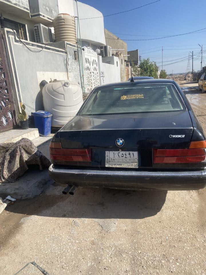 سلام عليكم بي ام للبيع مديل 93 حجم 730 كيره عايز اكلجات بس سعر 45 اوبيه مجال ***********
