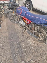 بوكسر للبيع السعر ٧٥٠ العنوان بعداد الأمين الثانيه ٠٧٧٣٢٤٠٦٥٩٥