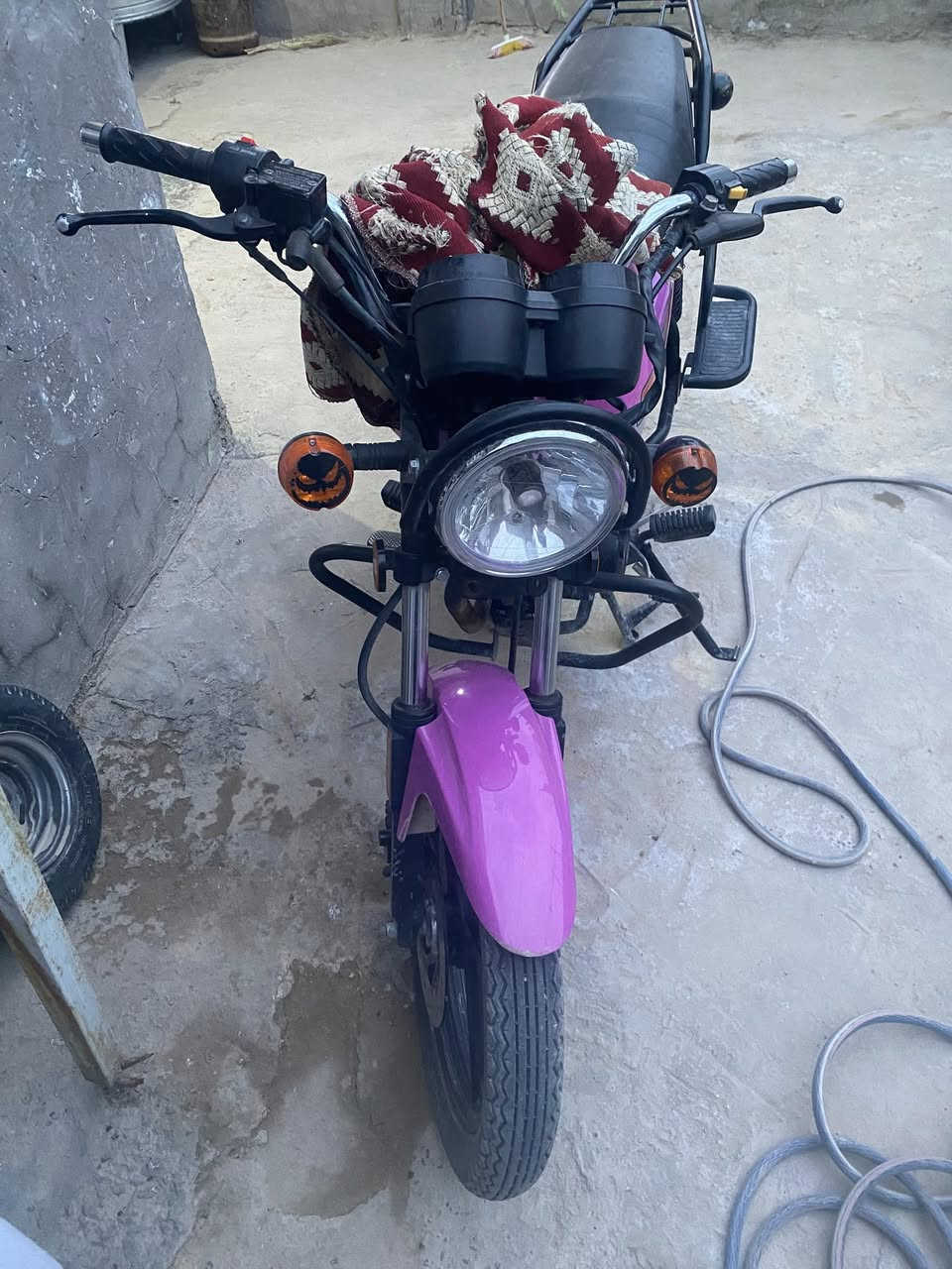 سلا عليكم شباب دراجه دايون نفخ البيع الله شاهدماطلع بيهه مكفول 
وراق اصولي السعر 2و100وبيهه مجال 

‭٠٧٨٤ ٦٢٠ ٣٥١٠‬
