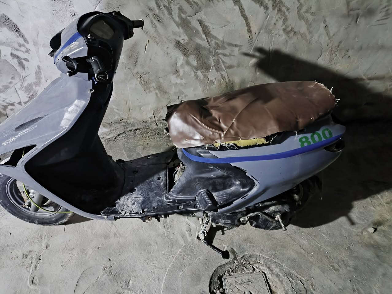 السلام عليكم دراجه فراشه140للبيع دراجه طافيه بس بيه وكم ابيع كوم حديد مكاني كربلاء حي العامل قيم بل يرضه بي الله وتعال خذه رقمي*********** وموجود خاص
