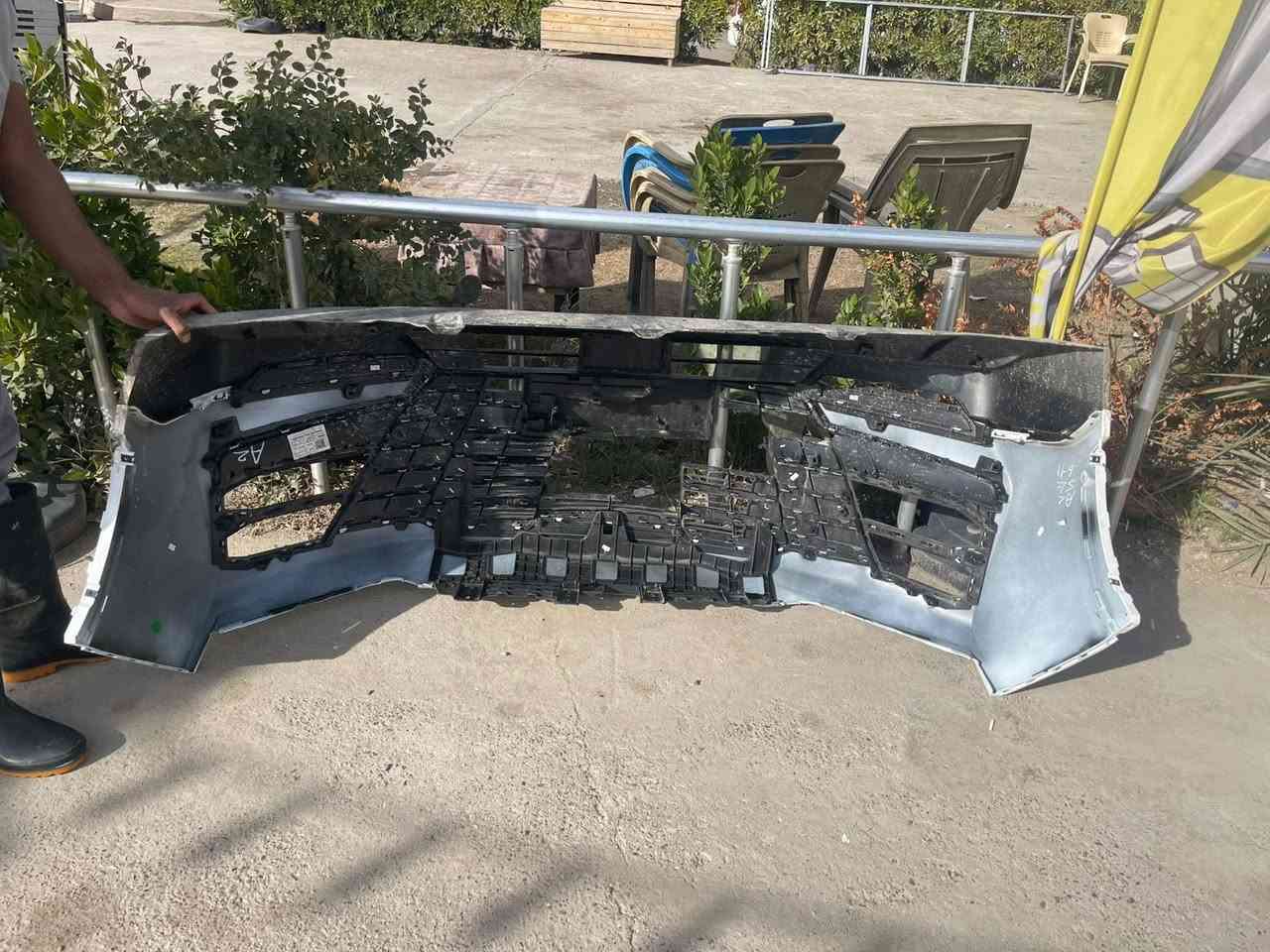 سلام عليكم شباب موجوده عندي دعامية جيتور داشنك 2026 ابيض بيها بس الشباك قطعتين مكسورات عارضه للبيع وبسعر مناسب مكاني بغداد حي الجهاد 
***********
