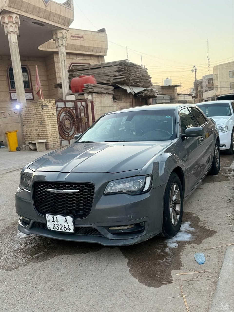 سلام عليكم كرايسلر 2017 معلايه 2020 رقم بصره باسمي محرك 3600 حادث جاملق وبنيد فقط سياره جاهزه للاخير بدون اي نقص  سعر 17" وبيها مجال فقط واتساب ماموجود فيس اخوان 
*********** الزبير, البصرة
