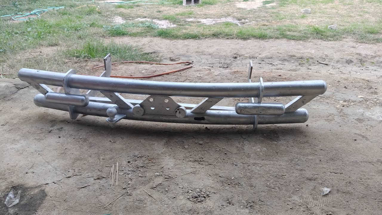 درع للبيع مكان واسط الحفريه السعر 30 قفل لا تجي وتكلي نزلي حك الجيه ربع دينار ما نزل يعجبك اتصال ميعجبك اطلع كبل ***********
