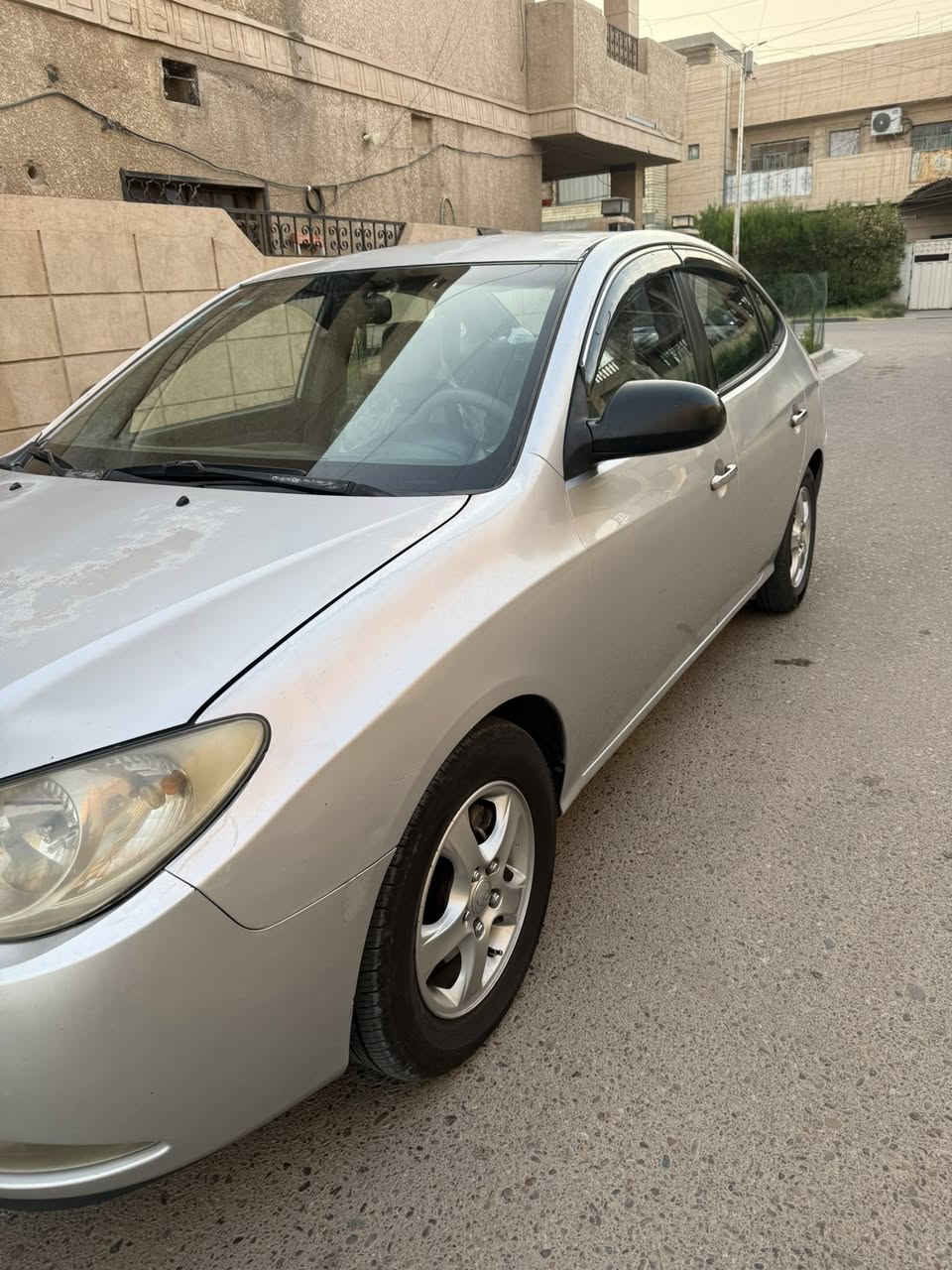 سلام عليكم النترا 2009 خليجي للبيع
كير ومكينه مكفولات 1600 دكشن عالي كهربائيات كلها شغاله تبريد شغال كامره دواره وبيها داش كام اصلي السيارة مكفوله من الحادث بيها صبغ صفحة عكس السائق اثر جراد ملاحظة بيها جراد قماره وبنيد وصندوق
مكانها بغداد الغزالية  السعر 92 وبيها مجال للاستفسار الاتصال *********** /0773519787
