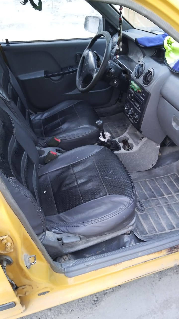 سايبه  موديل 11  رقم احمر سنويه ساقطه ...هيئه وغرامات علمشتري تنباع كوم حديد فقط اصوليات. العنوان ميسان ....السعر10ورقات وبيها مجال بسيط ...للتواصل ***********
