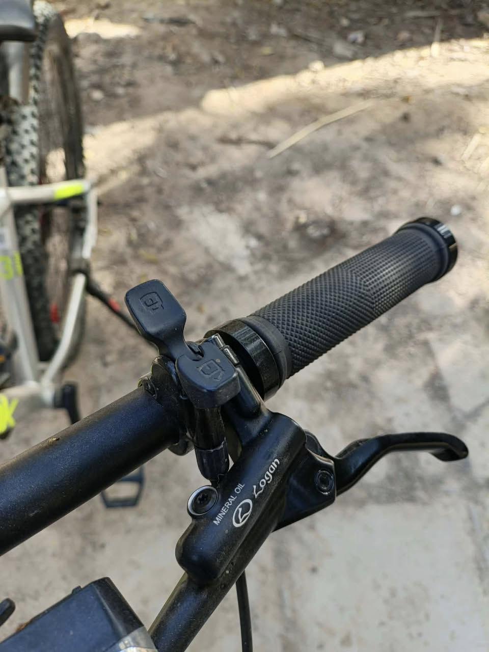 السلام عليكم
بايسكل ايتوك حجم ٢٩ لبيع مستخدم جدآ قليل سعر ٣٠٠
***********
