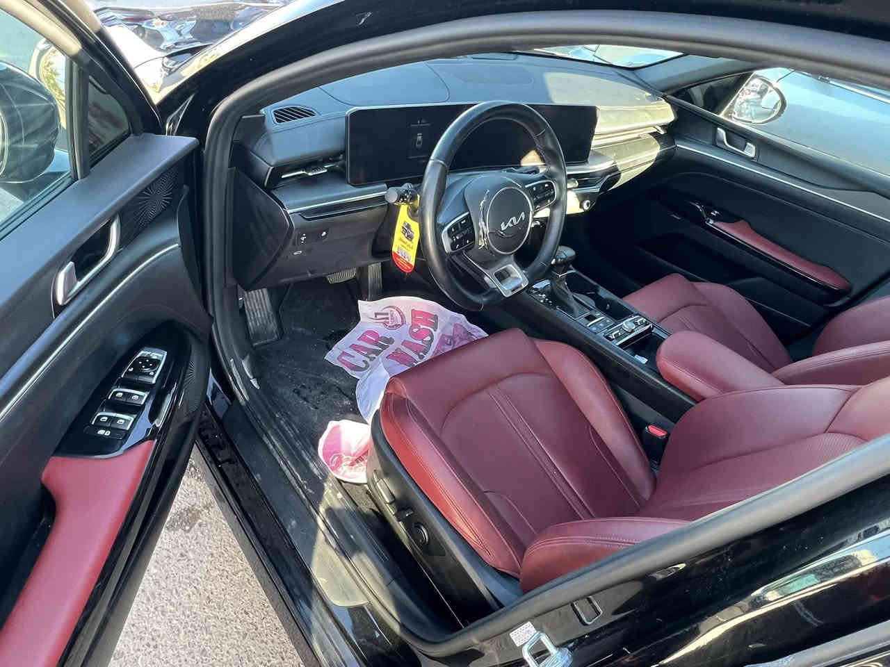 كي فايف للبيع موديل 2025سياره جي تي فول مواصفات محرك 2500 بيها صبغ بنيد فقط بدون دواخل السعر 230 وبيها مجال الاستفسار ***********
