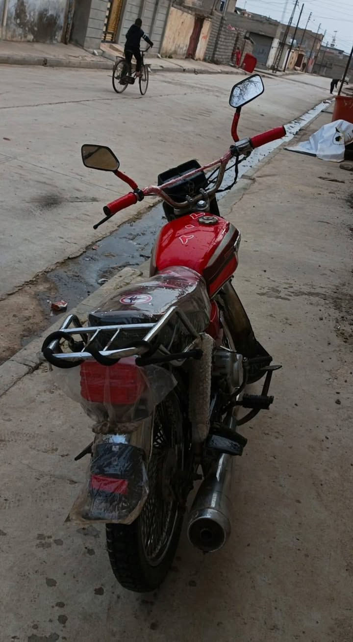 ماطور تايجر للبيع الموتور كامل متكامل ما ابي صوت بالمحرك وايرمنيه شغاله سعر المطار 275 وبيها مجال والبيع مستعجل ونتصل على هذا الرقم والعنوان موصل حي الكرامه ***********
