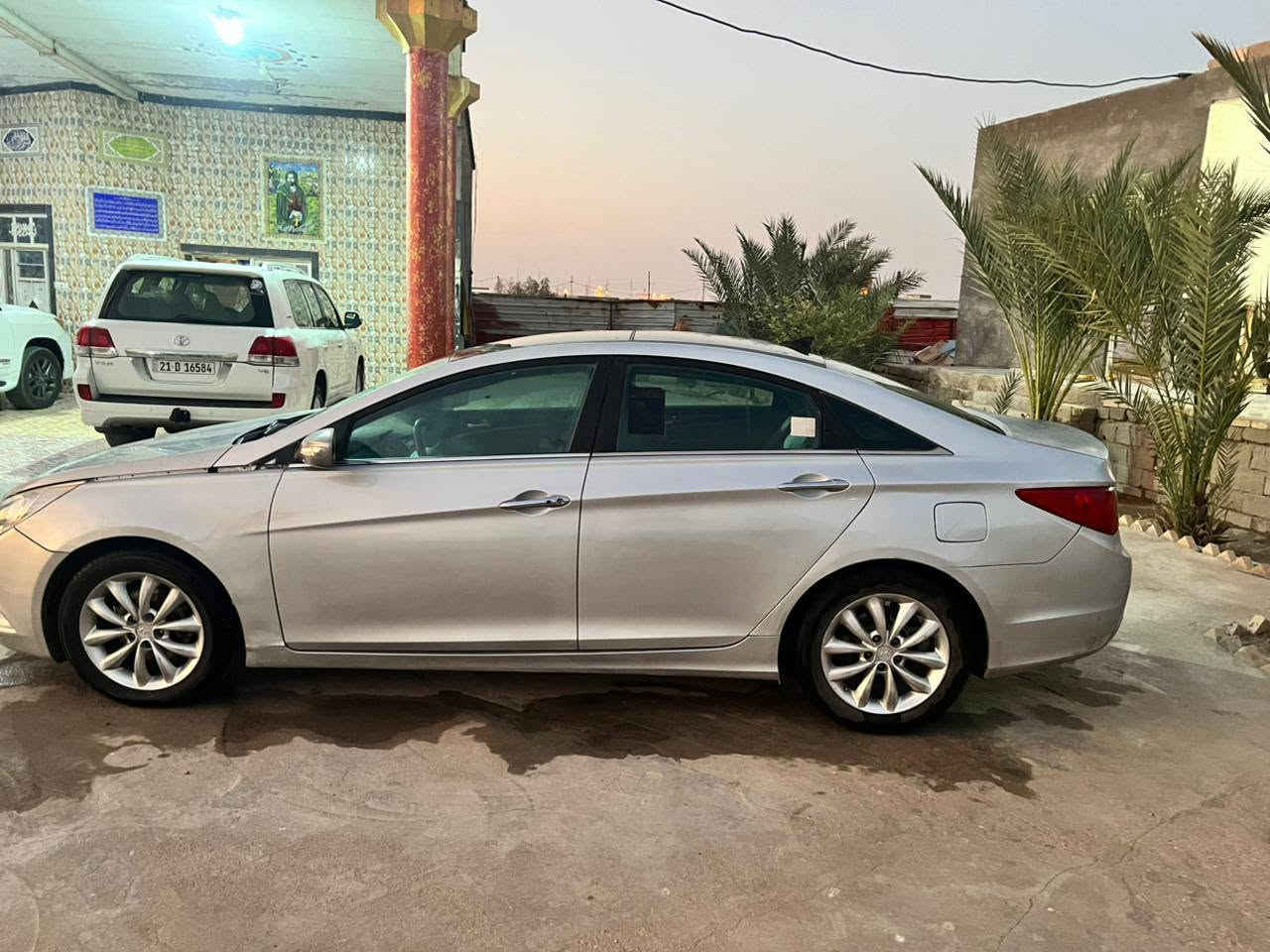 سلام عليكم سوناتا البيع موديل 12 وارد مريكي مكينه كير مكفلات حداده تخم تاير كهربايت شغاله الون سياره سنفري بني رامه سنويه 27  بيه صبغ  سياره حلوه جهزه سعر 73 وبيه مجال مكان سياره بصره قضاء  كرنه رقم الهاتف ‏‪***********‬‏ مكلف بل نشر فيس مغلق
