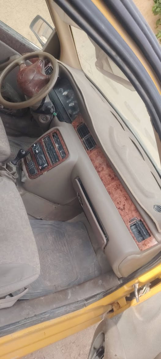 سمند للبيع موديل ١١ سنويه ل٢٨ رقم كربلاء مصفره هيئه وغرامات مكاني بابل السعر ب٢٠ وبيها مجال ***********
