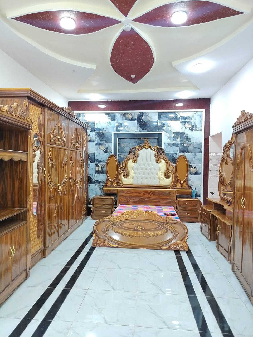 غرفه صاج عراقي نضافه فول السعر 850 العنوان الرمانه للاتصال *********** واتساب
