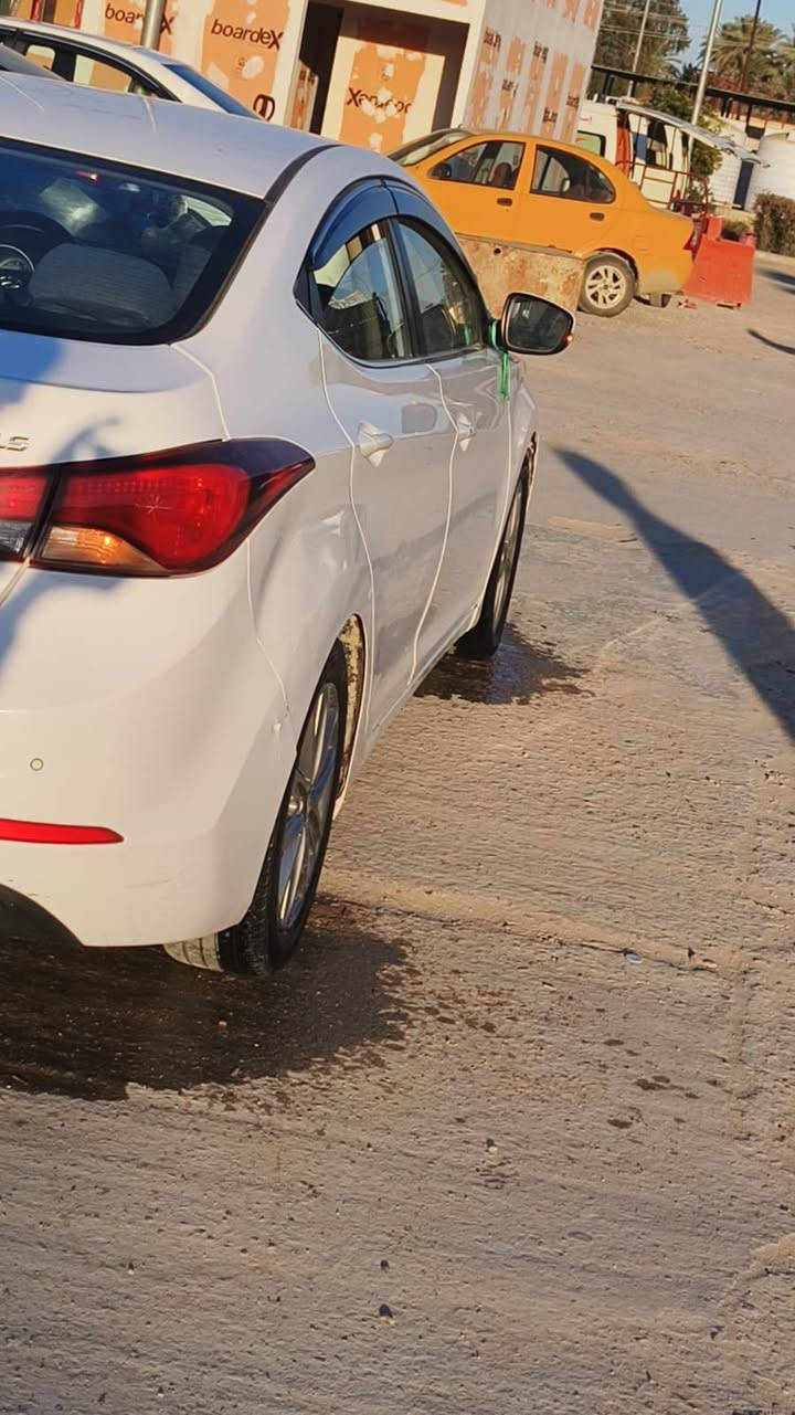 السلام عليكم النترا 2014فول بصمه شكل ال16خليجي مكينه 1800دوش مكفوله من الضربه والتبديل الفتح صبغ  بيه بارد اقل الشبر وبيه خدوش ثنين فول مواصفات فتحة سقف شاشه تحكمات حساس خلفي اربعه دسك اشاير بلمريي
تبريد ثلج ❄️ تدفئه حداديه صار شكم يوم من سويته   للسياره شلعه ونشاط فول سياره مال جناي احلى من الصور  سنويه جديده السعر 127مجال بسيط 
مكان السياره نجف
***********
