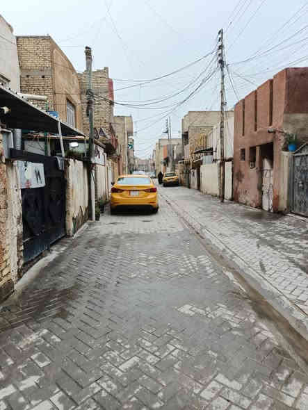 السلام عليكم، مشتمل للبيع .. مُلك صرف طابو
البيت بناءه قديم، ممكن إعادة ترميمه
محتويات البيت
 ( طرمه + استقبال + حولي وسطح + غرفة اخيرة ) 

عرض الفرع ٦ امتار

المساحه ٦٣ الواجهة ٥ النزال ١٣ 

العنوان: بغداد - الجزائر شارع سما بغداد خلف المستوصف
موجود واتساب فقط:***********
