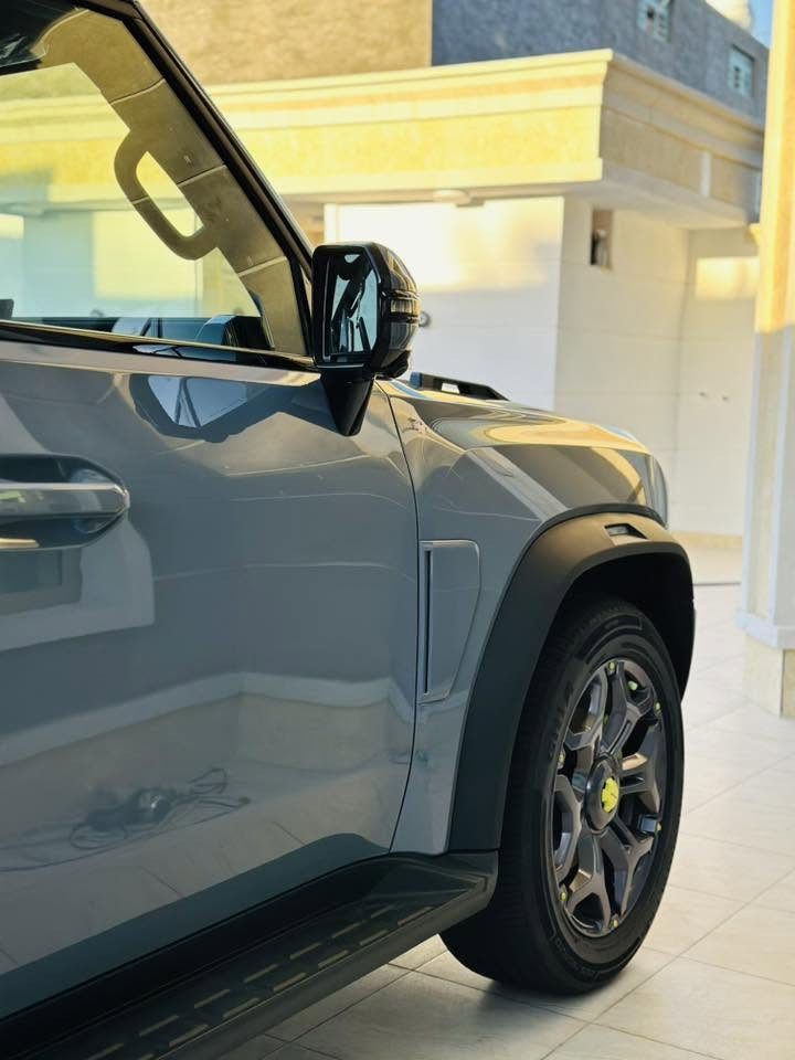 🚘 Jetour T2 Luxury 2025 للبيع

▪️ اللون: أسمنتي.
▪️ ممشى: 27,000 كم فقط.
▪️ وارد وكالة هارلم.
▪️ كلين تايتل.
▪️ رقم أربيل.
▪️ مسجلة باسمي مباشرة.

السيارة بحالة ممتازة جدًا والحمد لله، استخدام شخصي ومحافظة كاملة، ولا تحتاج أي مصروف.

✔️ جاهزة للفحص في أي مكان.
✔️ جاهزة للاستخدام مباشرة.

💰 السعر: 41,000,000 دينار
📌 قابل للتفاوض بالمعقول.

⚠️ للجادين (***********) واتساب فقط، والله يبارك للجميع.
