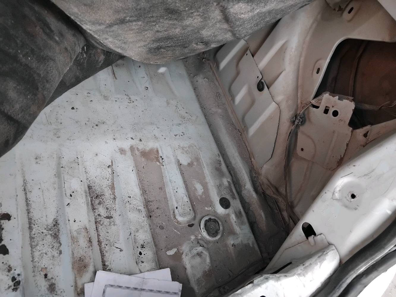 بيجو فرنسي ٢٠١٢ محور ياباني  بيهة درايمشفت  الايمن بي صوت بالاستدارة  تبريد شغال رقم مشروع وطني صدر جيد السعر ٣٣ورقة