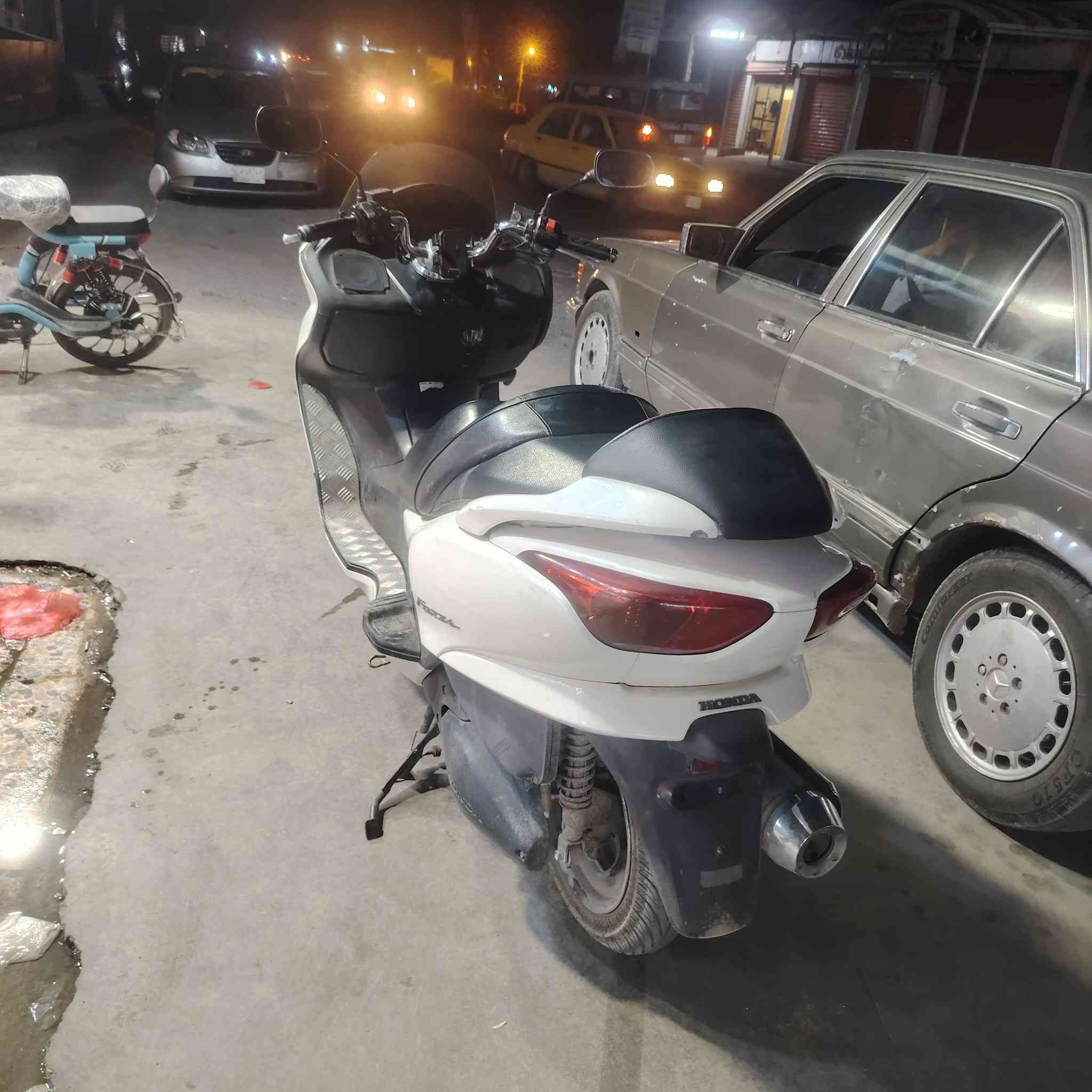 سلام وعليكم فورزة 08 للبيع كير شغال بس اني لاغي دراجة مكفولة كفالة عامة مكاني بغداد جسر ديالئ الاستفسار ***********
