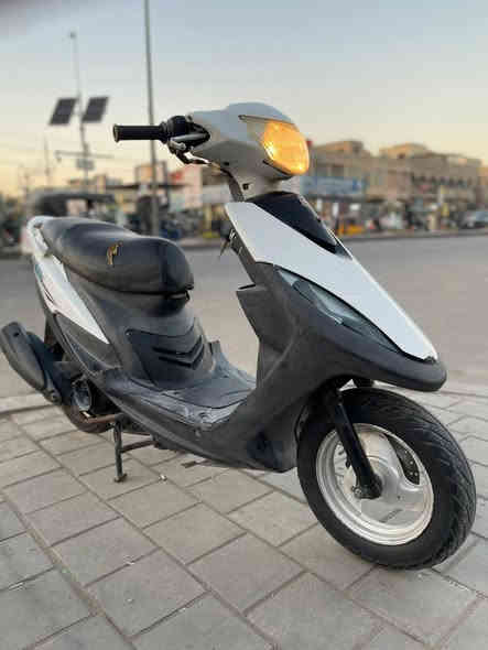 السلام عليكم دراجه ماكس عدله
بلادي مكينه مفوله شك الكاع
مانقصها برغي كامله مانقصه اي شي 
السعر   575  بيهه مجال بسيط 
سلف وهندر كهربائيات كله شغال 
شلعه ومعدل مختمه كله ختم واحد 
العنوان : بغداد مدينه الصدر  
الاورفلي قرب العماره البرتقاليه
للاستفسار  : ***********
