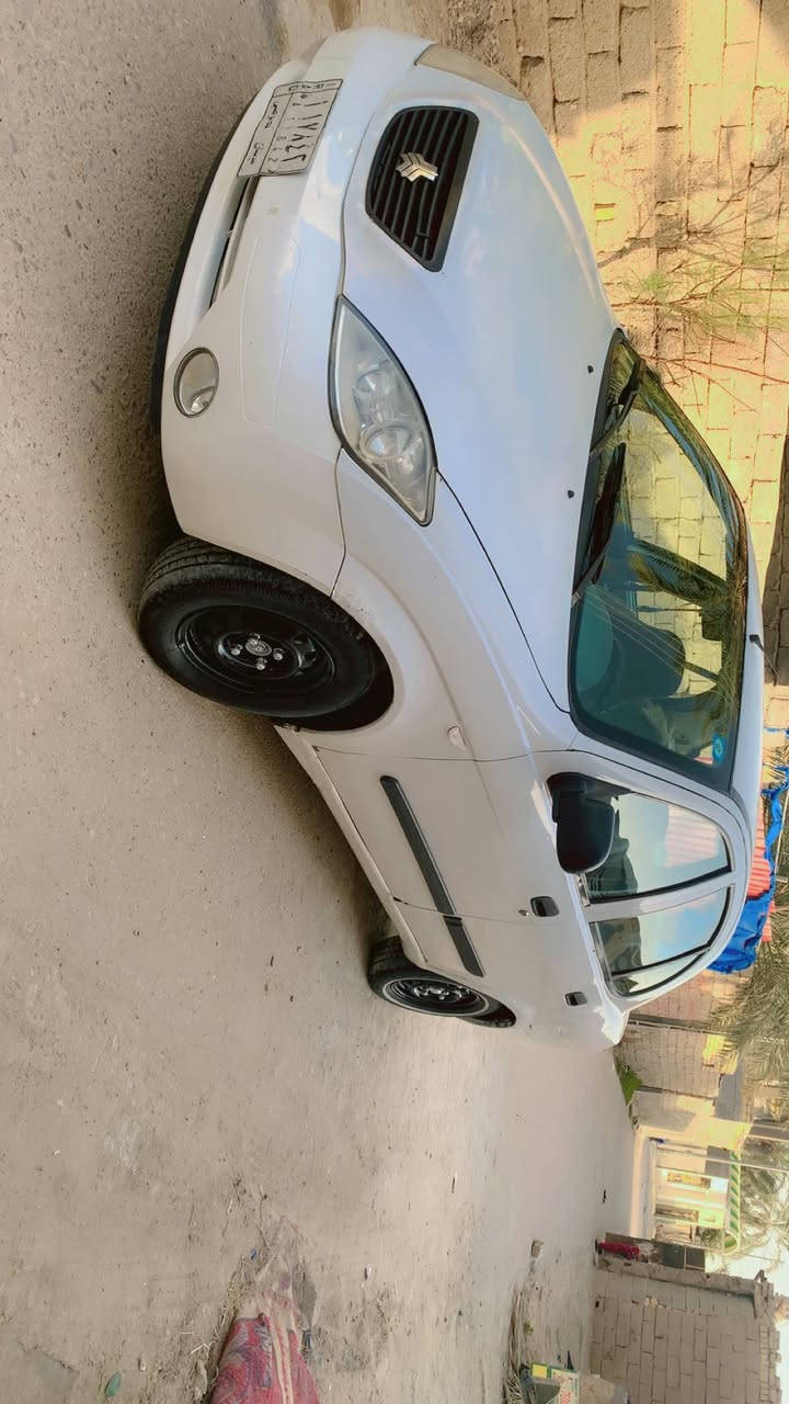 السلام عليكم طيبه للبيع موديل 2014 مكفوله رقم ميسان سنويه 2030 كير محرك حداده كله جديد السعر 39 الاتصال ***********
