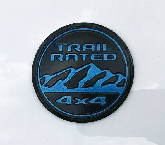 قطعة نادرة 💫
Jeep Grand Cherokee 4XE Trail Hawk
2024. بلك ان 🔴كهرباء 🔴 بانزين 🔴 هايبرد
 تو كولر نيلي واسود + تطعيم ترايل هوك تركواز 
انضمة قيادة الجيب اضافة الى النمط الصخري الروك
السياره جكات تتعله وتتنصه اعلى من الاوفر لاند واللمتد بالوضع الاعتيادي مري كهرباء شفط كشنات تدفئة تبريد معربة عربي البلاد مالته نظام srt  ٣ شاشات كامرة امامي خلفي رادارات حساسات مواصفات فول السياره حادثه دعامية جعة اليسره الامامي فقط يعني السياره كلين وايرباك كله سليم بدون ايرباك بيه تكحيل بسيط بالجاملغ اليسره بالنقل مطخوخه السياره ماشية 45 الف ميل السياره بأسمي وموجود وتساب *********** السعر 390 ورقة  .
