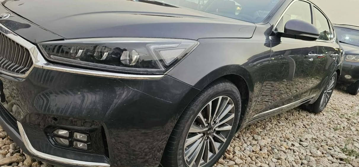 سعر 155$
كيا كادينزا للبيع 2017 وارد امريكي 
ماشية 116ألف
رقم سليمانيه دولي رقم وسنوية جديد  شرط التحويل 
محرك v6 حجم 3300  المحرك والكير كفاله
🚫 ضررهابنيد وجاملغ   شرط بدون دواخل مكان السياره بابل 
***********
