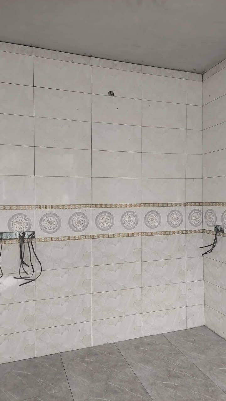 لعمل كافة انواع السيراميك 

اخوكم أدهم ال دليم 

هاتف ***********
         ***********
