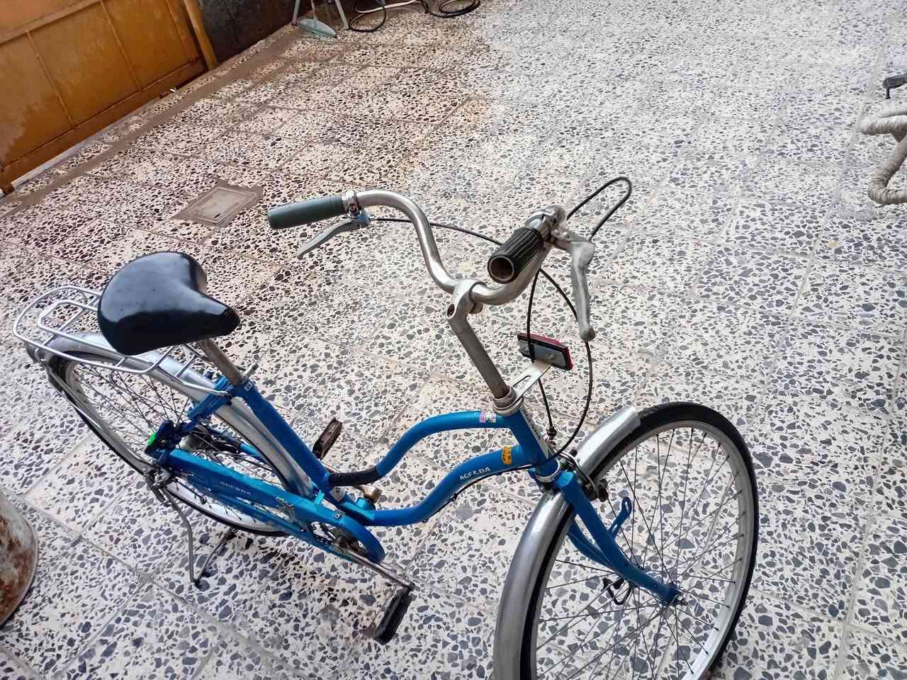 السلام اوعليكم بيسكل للبيع سعرة ٤٥ او بي مجال هذة رقمي ***********
