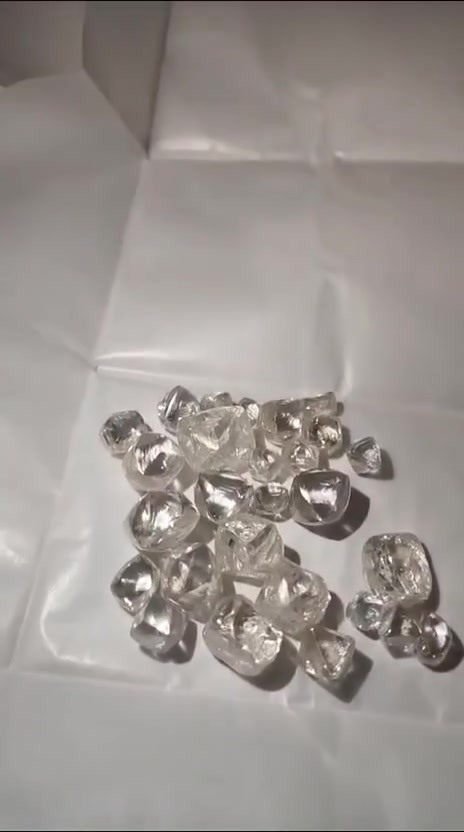 Top quality of natural rough diamond
Vvs1
Mines kenama
300 usd per ct.
00212676684300


**إذا كنت صاحب هذا الإعلان وتريد حذفه لأي سبب، رجاءا أرسل رسالة إلى الدعم الفني**