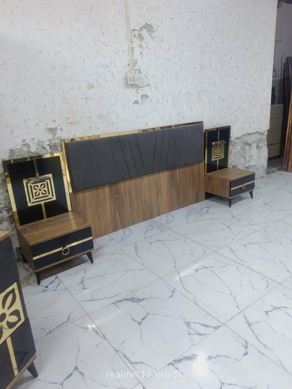 غرفة تركي 5قطع نظام ابواب ❤ ✨
نظافة 95 / 100 ❤✨ 
السعر 450 مع الشد 🪛ونقل 🚙
داخل بغداد متوفر توصيل لجميع المحافظات 🇮🇶


**إذا كنت صاحب هذا الإعلان وتريد حذفه لأي سبب، رجاءا أرسل رسالة إلى الدعم الفني**