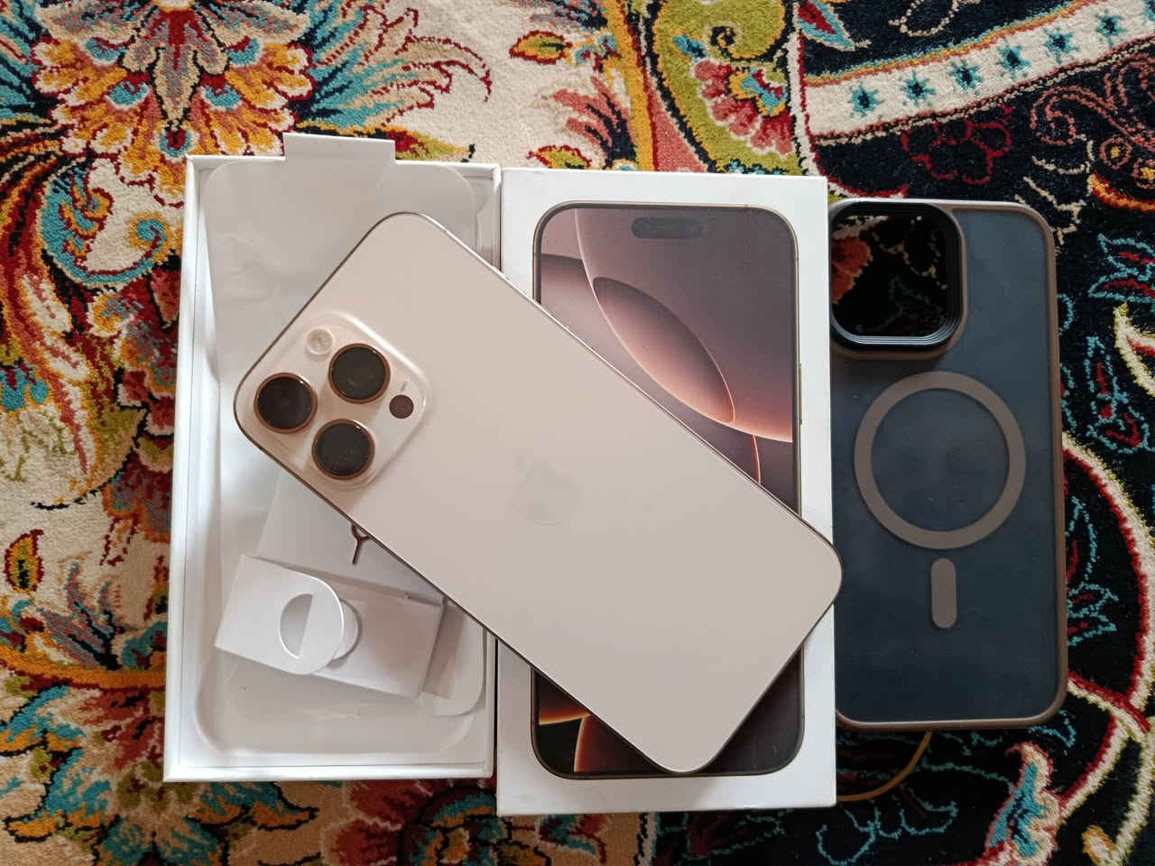 16 برو ماكس اللوان المميز
نضافه 💯 
ذاكره 256 بطاريه 100
مشحون 34 مره 
ظمآن ل شهر 7 سنه 2026 
شرق اوسط 
ملحقات كامله كارتون و كيبل و كفر 
مكاني بابل طهمازية
قيم و اخذ ❤


**إذا كنت صاحب هذا الإعلان وتريد حذفه لأي سبب، رجاءا أرسل رسالة إلى الدعم الفني**