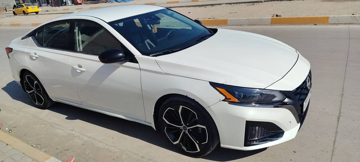 ماشية 33 الف ميل
تعديل بارد موضح بالفيديو
بدون ايرباك
***********
سعرها 195
المكان كركوك
