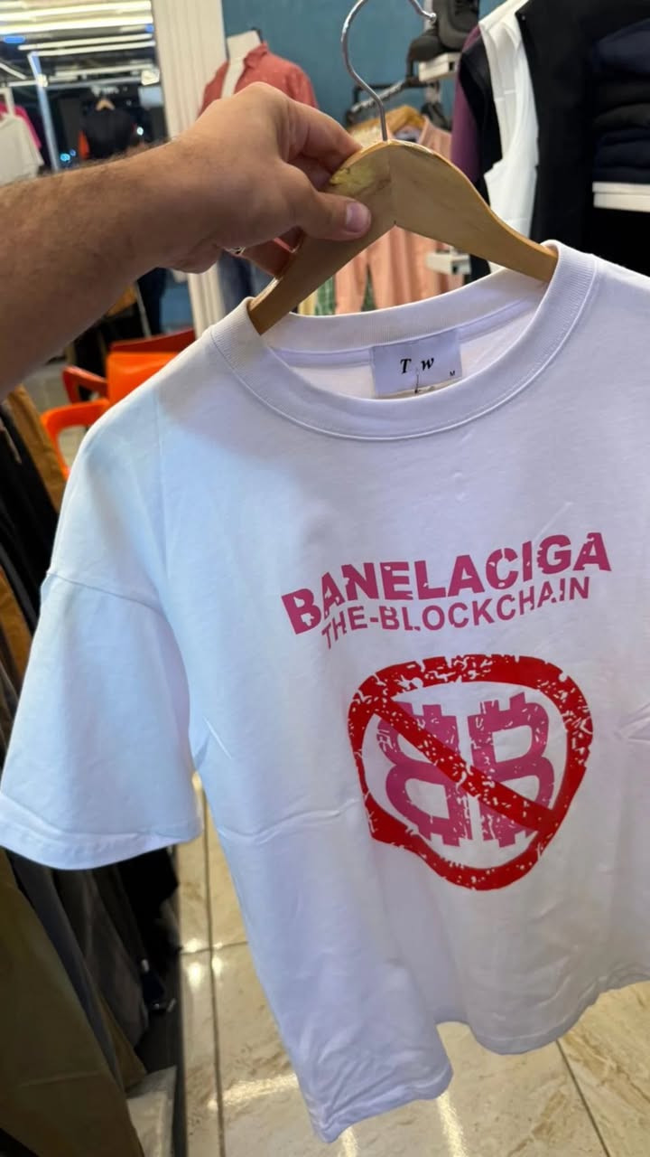 شلعه بديات هاف تركي درجه اولى وياهم ٧ بناطير جينز اسود وابيض ماركه امارجي
٣٧ قطعه 
سعر القطمه ٥،٥٠٠
متوفر توصيل 
رقمي : ***********
