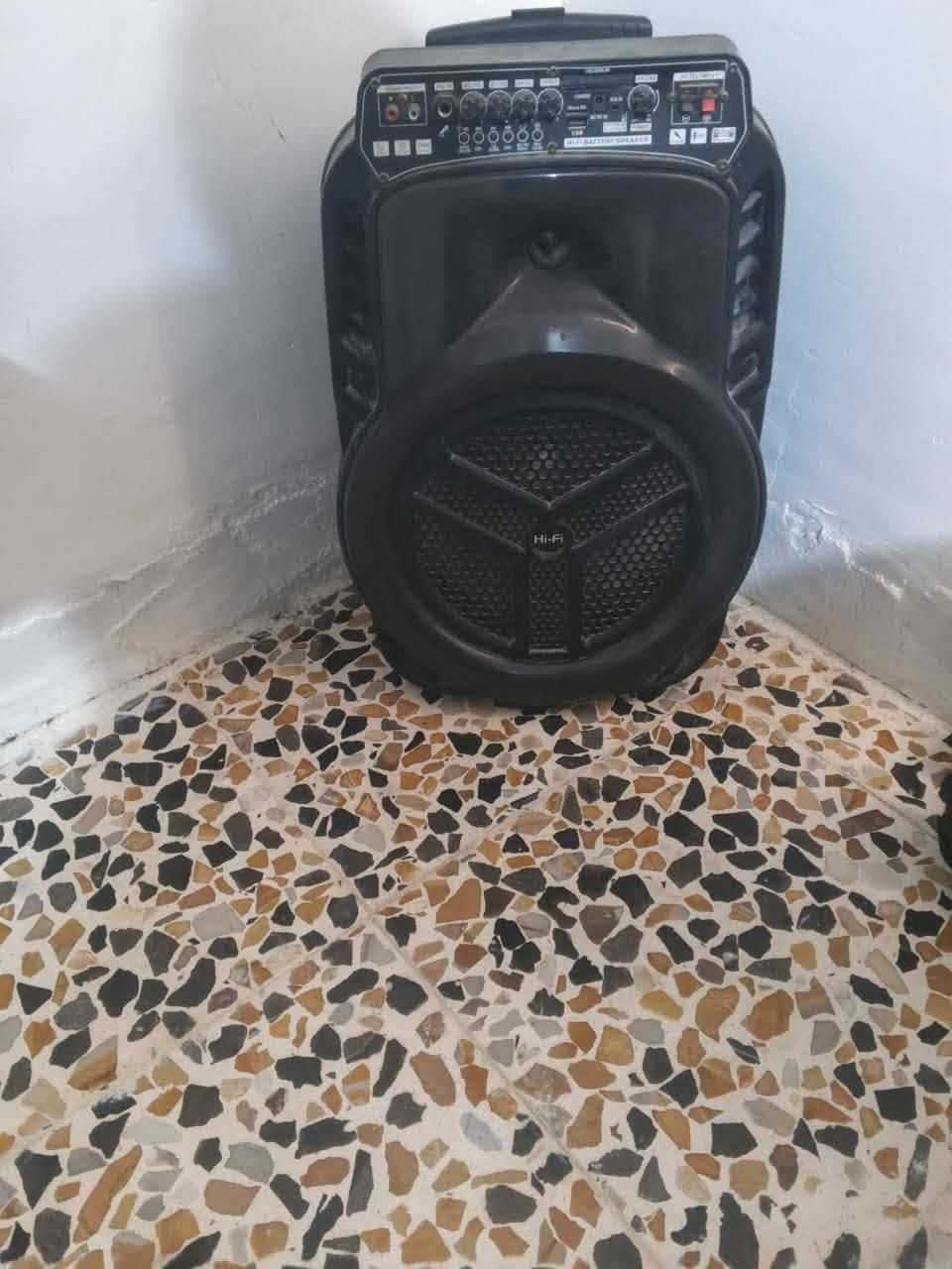 السلام عليكم 
للبيع كل قطعه بسعر


**إذا كنت صاحب هذا الإعلان وتريد حذفه لأي سبب، رجاءا أرسل رسالة إلى الدعم الفني**