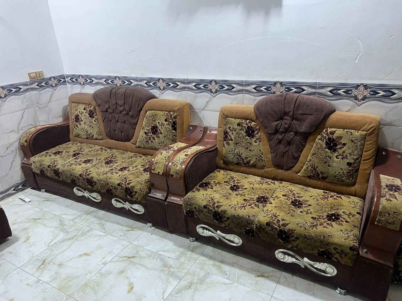 تخم قنفات 5 قطع 10 نفرات تسكام جدا سعره 175 
جربايه ام النفر ويا دوشك سعرها 60 نضيفه عنوان نجف استفسار خاص او الاتصال *********** بي واتساب النجف, العراق
