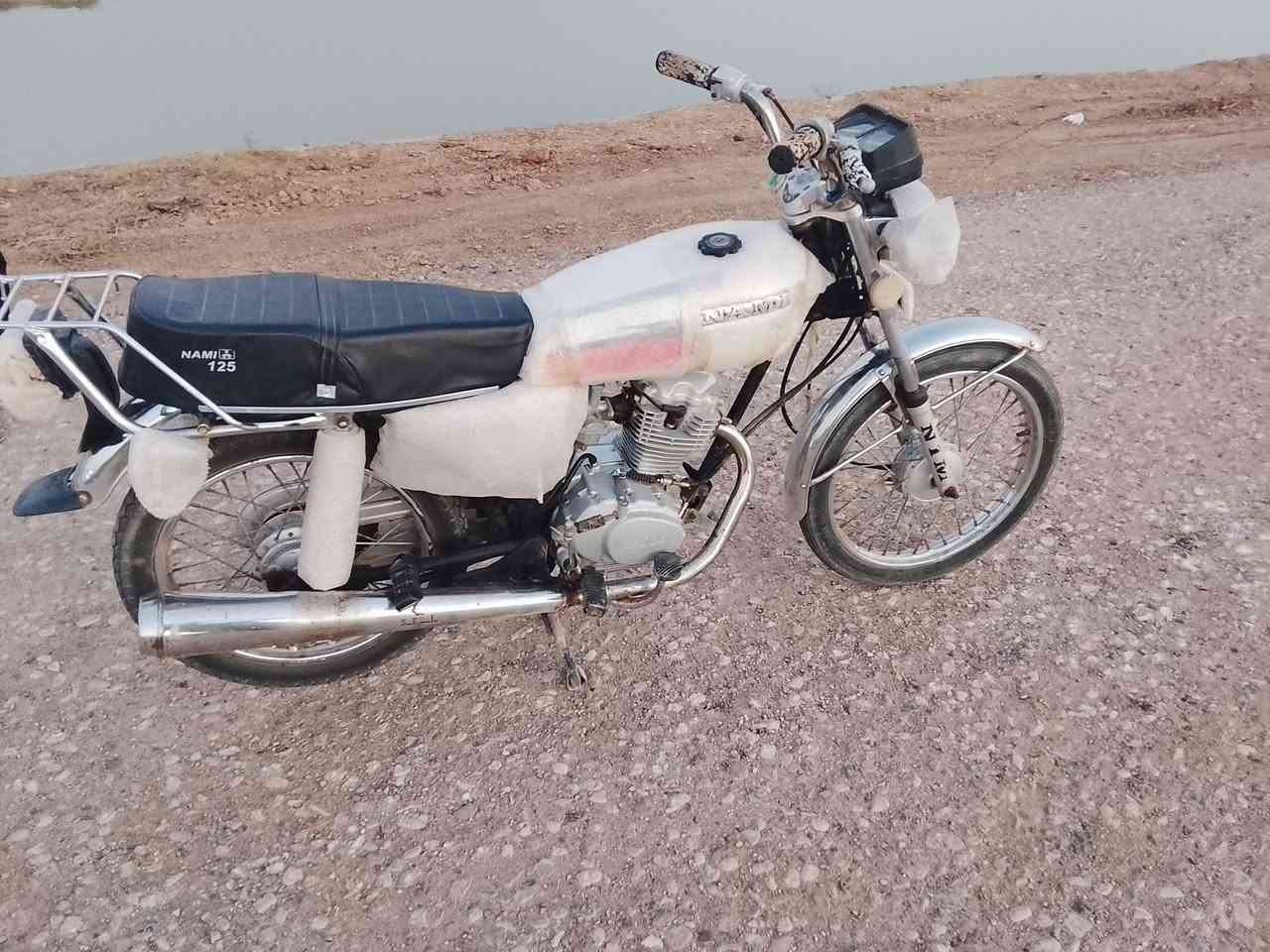 سلام عليكم دراجه للبيع موديل 21 اوراق كامله سعر ب 700 بخدمت شراي***********
