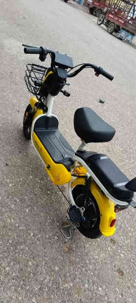 دراجة شحن  بطاريات نظيفة شرط الشغل بلوتوث نضافة 90% السعر 190 الف مكلف بالنشر للاتصال على رقم 📱 ***********
