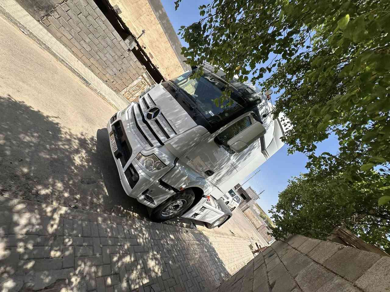 يا الله للبيع اومراوس  بسياره. زقيره مرسدس وحش مديل 16 سياره جديده وجاهزه مكينه كير شاصي. تخم تايرات راس معا عربانه  كوله بشرط. حجم المكينه 40  رقم اربيل سنويه  وهزه جديده سياره بسمي. تحويل او وكاله.  مكان السياره البصره. شعندك مراوس او نغد. تعال  للستفسار ع ر ههـ ***********تريد  كامله 310او. بس راس 270
