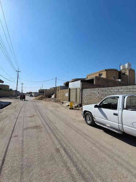 السلام عليكم بيت لبيع في الجوادين نزلت فاضل تيتو مساحته 200 متر متوفر كافت الخدمات ماء وكهرباء ومجاري سعره 110  للاستفسار***********
