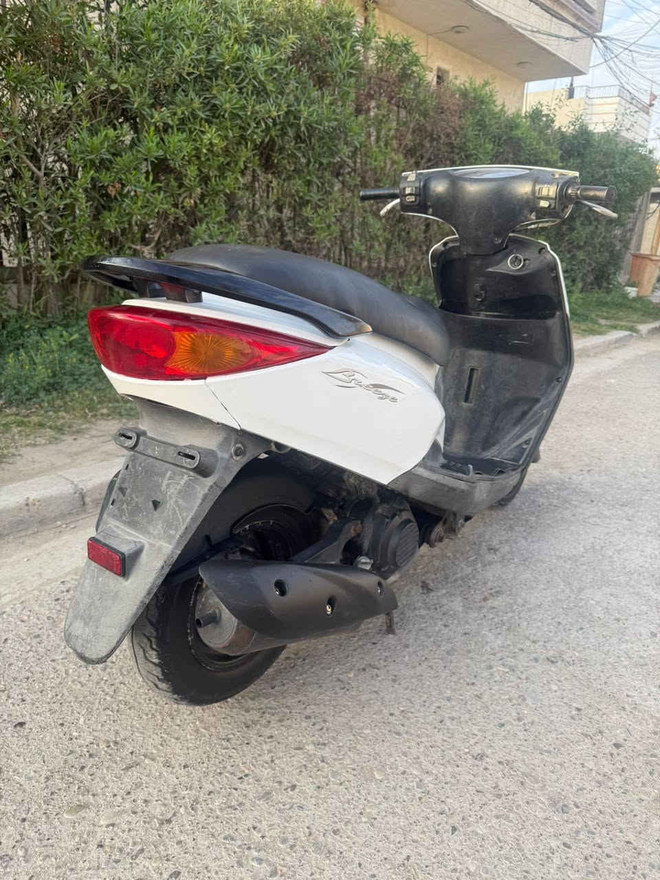 السلام عليكم درجه بريز  رنبه   جديدة
درجه كله بلاديه خير من الله   شلعه ومعدال شغاله سلف وهندر مكينه خرسه ناعمه  كهربائيات كله شغال شاير يمنه يسره عداد كليو متر شغال الايت عالي ناصي كله شغال بريك مامي خلفي   مكفوله كفاله عامه 
وراق كامله وراق رنبه موجوده
مكاني بغداد بلديات 
السعر 625
رقمي ***********
