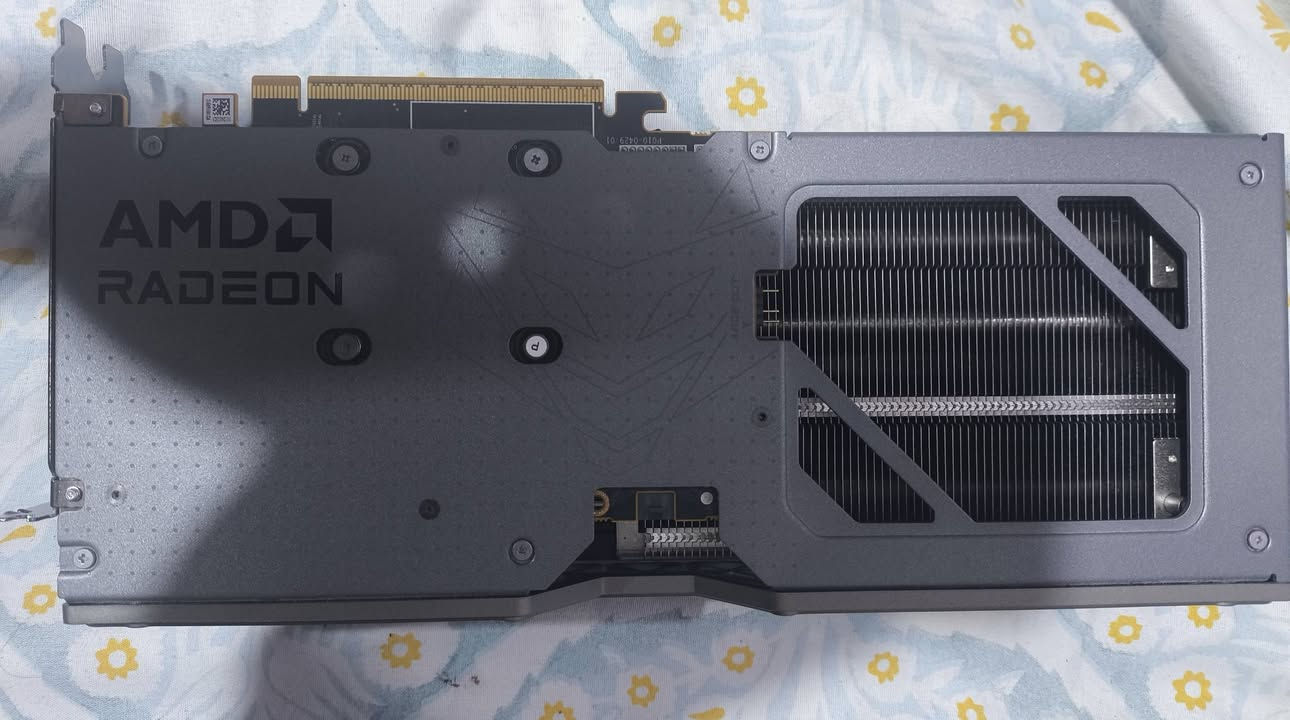 كرت مستخدم
الموقع البصرة

 لايوجد توصيل

سعر المطلوب 725 وبي مجال
التواصل واتس ***********

Sapphire Nitro+ Radeon RX 9060 XT 16GB
