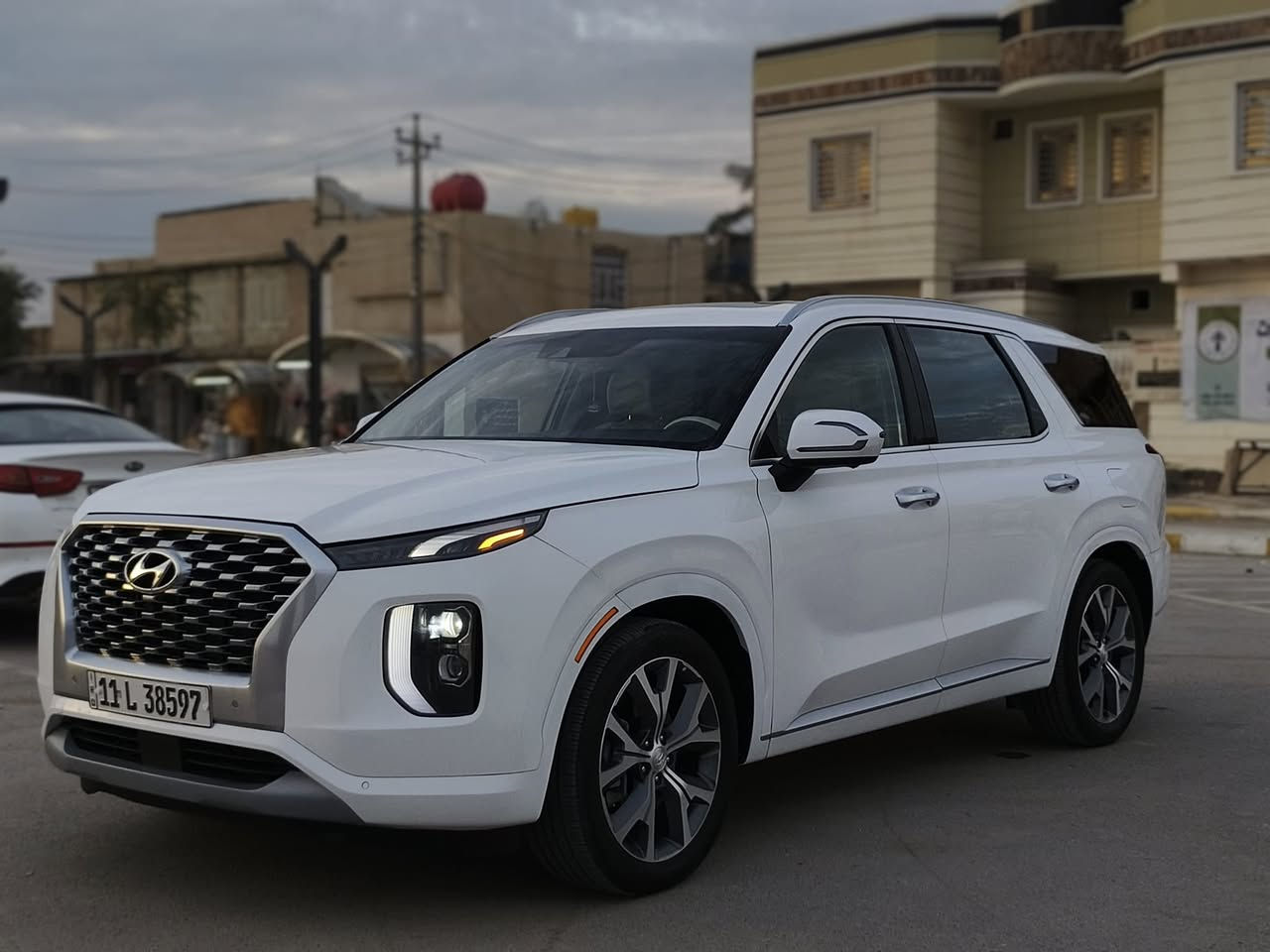 السلام عليكم
(للبيع فقط) 
هونداي بالسايد 
مديل 2022 أمريكي بسمي
فئة اللمتد فول
داخل ابيض
حادث جاملغ وطرف البنيد صبغ
بدون ضرر داخل
ماشية 31mi
إستخدام بيت مال جناي
السعر 325 $
***********
