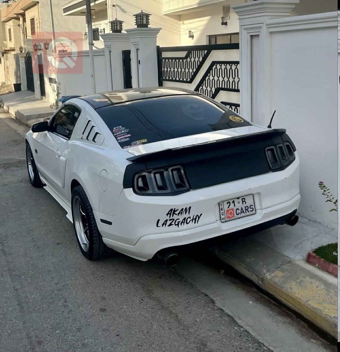 موستانك ٢٠١١ محدث كامل ٢٠١٤ بدون صبغ بونيد فقط مبدل بلادي ٢٠١٤ كشنات ريكارو شاشة cs كيج degital بك لايت سموك مرايات باتمان كامل كماليات بدون نقص بدون مصرف صالنصة 3 inch ht power سماعات bose داخل سيارة كاربون عليها pop corn هزة سنوية براد كلها جديدة بطاقة بنزين كركوك 
سعر 112 و مجال
***********
***********
