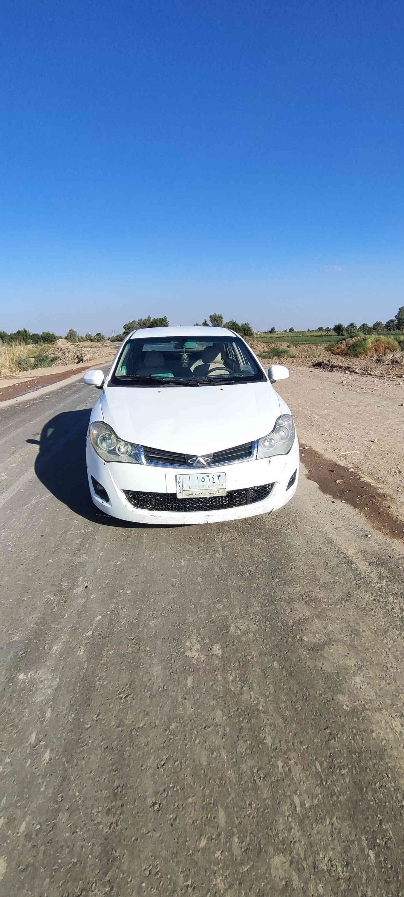 للبيع شيري فلاوين 2013 سياره نضيفه كير ومحرك نضيفات صدر جديد تايرات نضافتهن 70 ب 100 سياره حلوه ونضيفه تجي تشوفه وتقتنع بيه وتشلع عيوني السياره عليه غرامه ورقتين  السعر 30 وبيه مجال مكانه الديوانيه قضاء سومر  للاستفسار ***********
