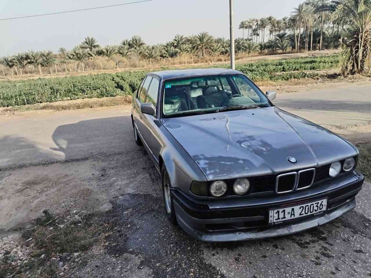 السلام عليكم سيارة بي ام ٧٣٥ سيارة جديدة بس مجوردة تبريد شغال مكاني ديوانية مركز السعر ٣٥ وبيهة مجال ***********
