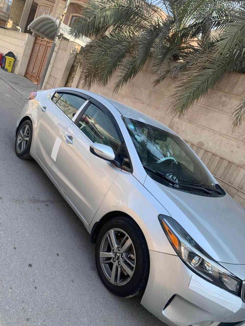 فورتي موديل 17 وارد امريكي رقم ذي قار بسمي تحويل ثاني يوم 
محركً 2000
فول مواصفات عده فتحه
بصمه 
منظومه زنون
مري شفط + لد ترحيب 
يدات لد ترحيب
تدفه بكشنات 
ايكو سبورت
تحكم بلستيرن مثيت
شاشه جبيره
صندوك بصمه فتح عن بعد 
سيارا بعد بيه واصفات 
ماشيه 200 الف
تصليح بابين جه سايق + تبديل جاملغ امامي سيارا بدون ايرباك
رقم تلفون 
*********** البصرة, العراق
