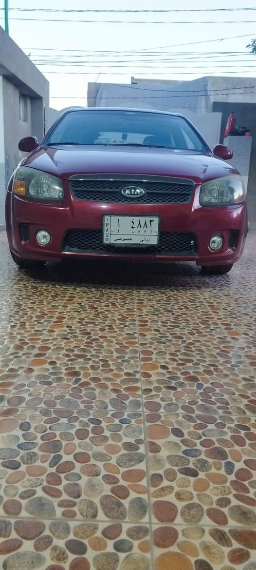 السلام عليكم اخوان كيا سبكترا 2009 رياضي ويل كب 16 السيارة مثل ماموظحه بالصور وبالحقيه احلى من الصور السياره بلاديه المكينه اسبانه ممدوده عليها السياره ماشيه 61الف فقط حقيقي السياره ضررها باب الصدر فقط سياره جديده بمعنى الكلمه سعرها 110وهذا رقم صاحبها الشراي يتصل ع صاحبها ***********
