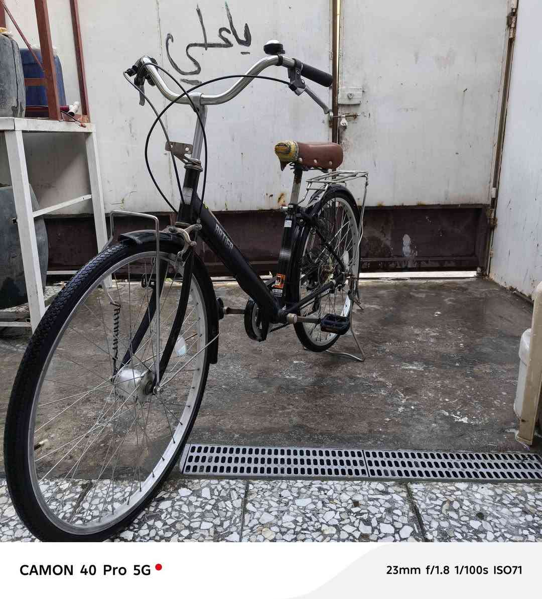 يا الله سلام عليكم بايسكل ياباني مال رمبه للبيع العنوان بغداد البلديات بايسكل عقرب 6نمر وحساس تايراته جوابته جدد كشن طبي نضيف 100/100  السعر اتصل على الرقم وتئمر امر ***********متواجد واتساب  وبيكم خير ودللو
