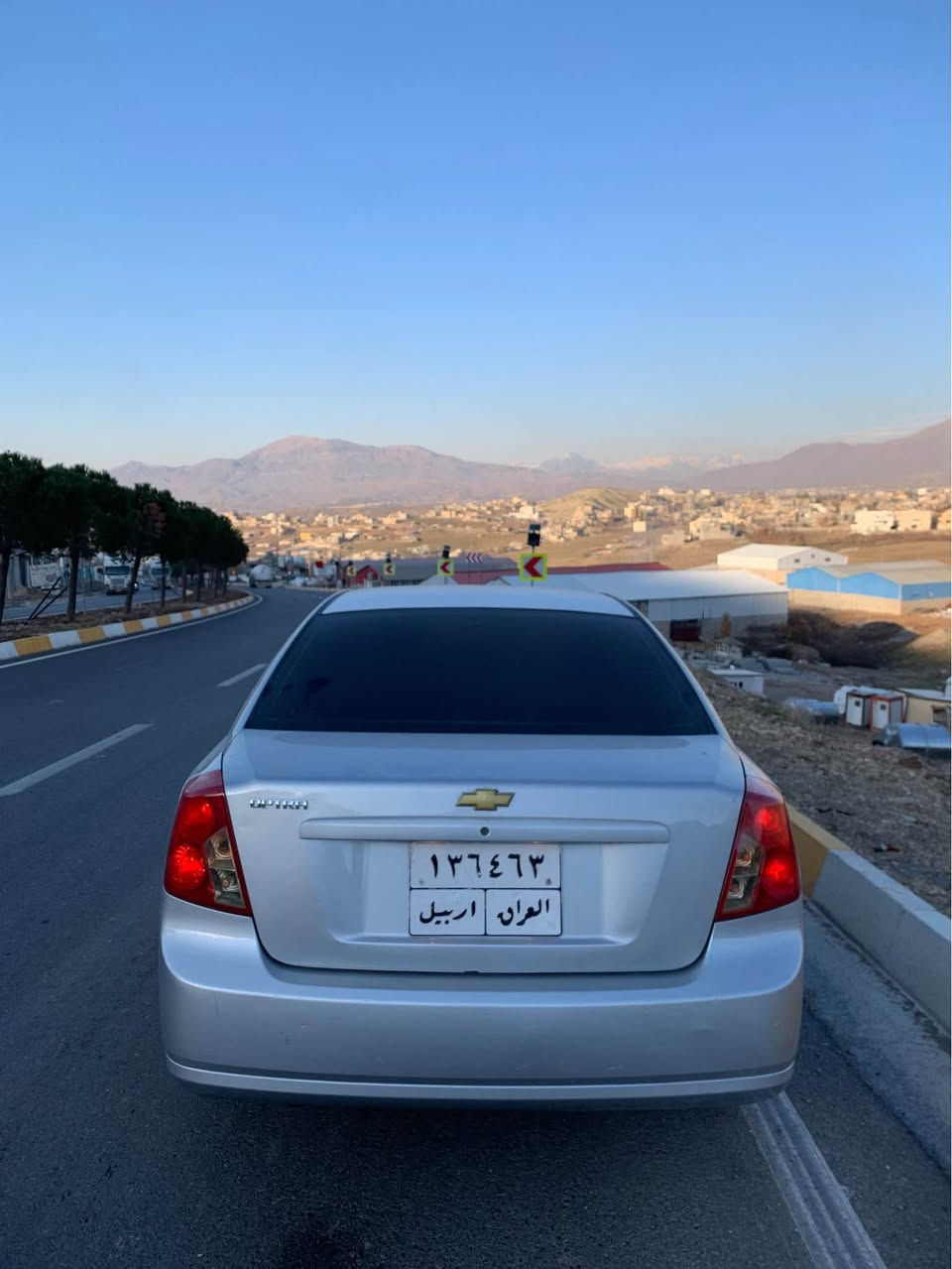 شۆفلێت سوزوکی مۆدیل ٢٠٠٨ رەنگ سلڤەر بێ سبوغە تەنها کەمەک تەزرەی هەیە ٣ شوێنی بچوکی تاعدیلە گێر تۆماتیک 
رەقەم تەلەفۆن:***********
شوێن:سۆران
نرخ:٦٨ مرغصور, أربيل
