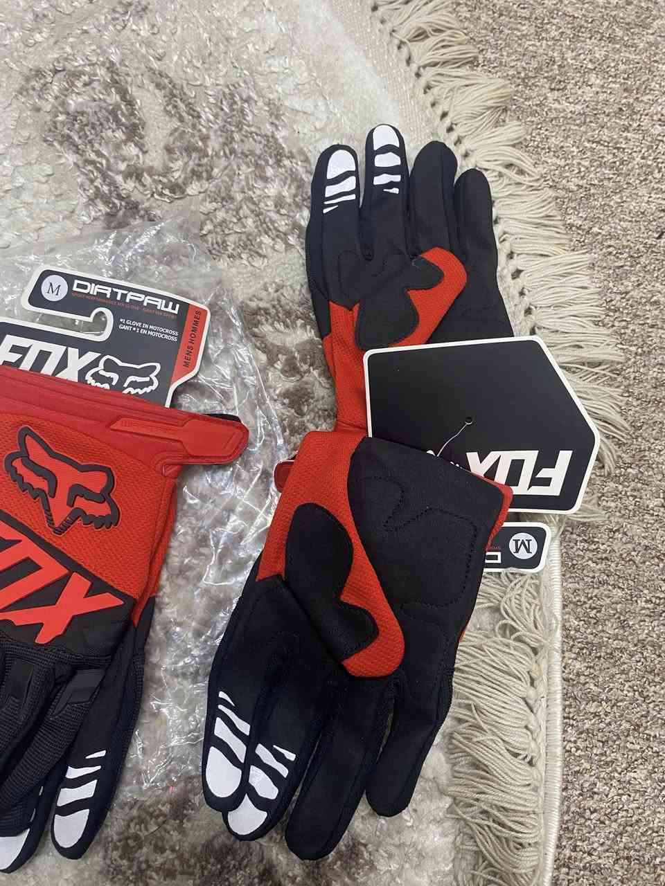 متوفر
السعر ١٥ الف 
قطعتين


**إذا كنت صاحب هذا الإعلان وتريد حذفه لأي سبب، رجاءا أرسل رسالة إلى الدعم الفني**