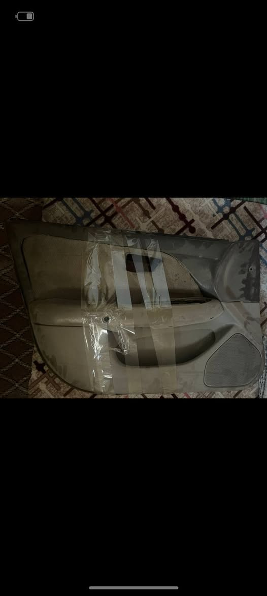 بطاين كامري ٢٠٠١ جدد لون جوزي مكاني بغداد ***********

